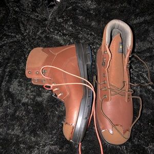 Brand new with tags… added toe protectors